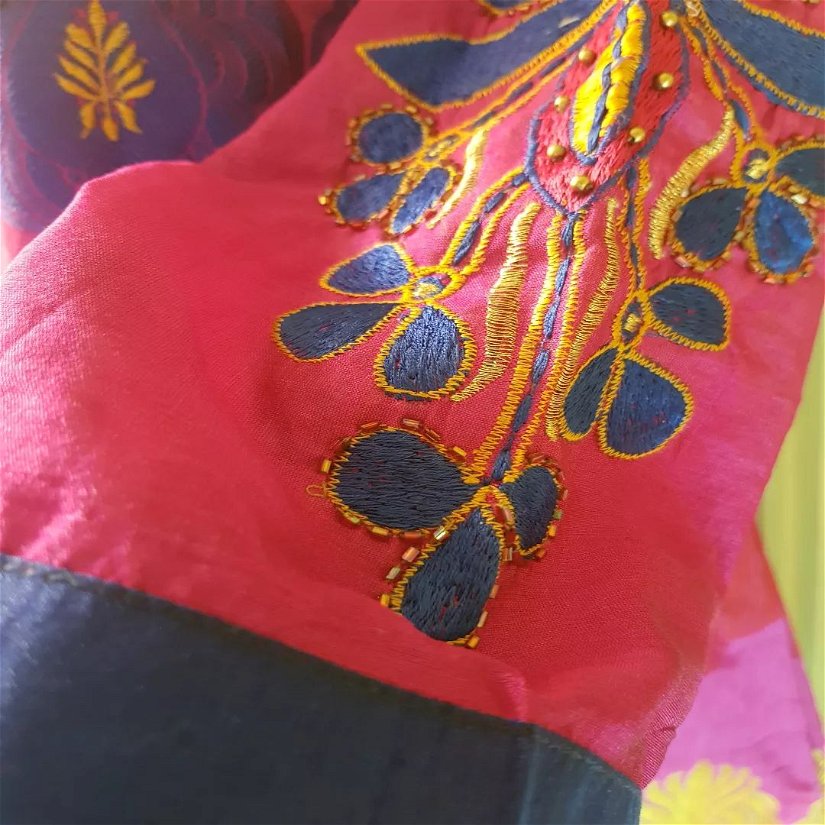 Rochie noua , traditionala, India