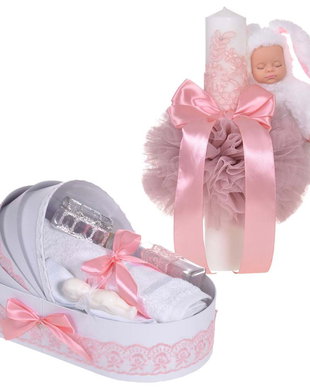 Lumanare botez cu iepuras pufos si trusou botez in landou, decor dantela Dusty roz