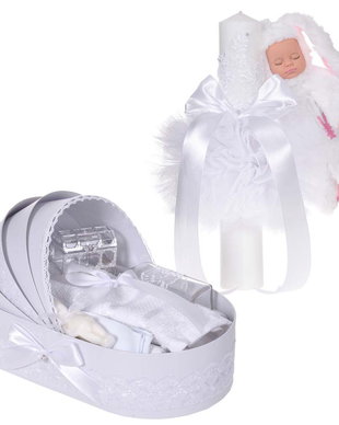 Lumanare botez cu iepuras pufos si trusou botez in landou, decor dantela Alb