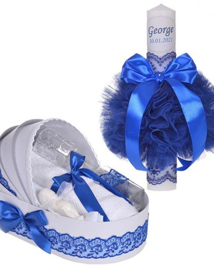 Lumanare botez personalizata si trusou botez in landou, decor dantela Albastra