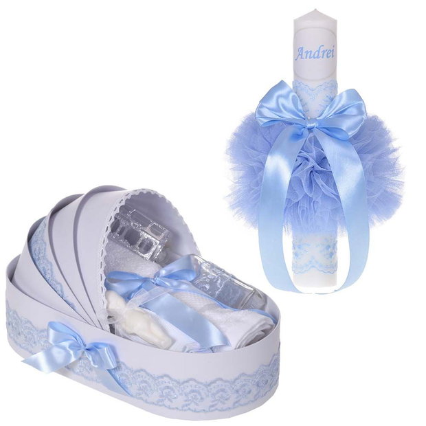 Lumanare botez personalizata si trusou botez in landou, decor dantela Bleu