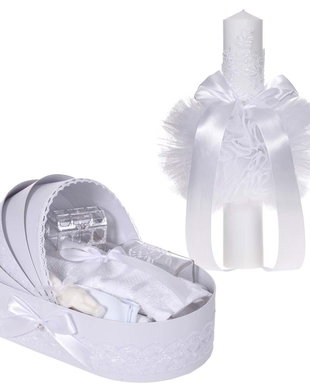 Set elegant lumanare botez si trusou botez in landou, decor dantela Alba