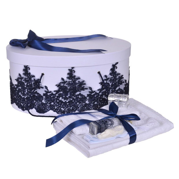 Set trusou botez si cutie trusou, dantela si fundita, decor elegant Bleumarine