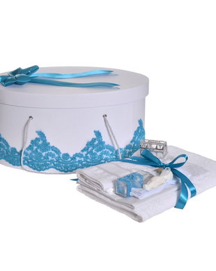 Set trusou botez si cutie trusou, dantela si fundita, decor elegant Turcoaz