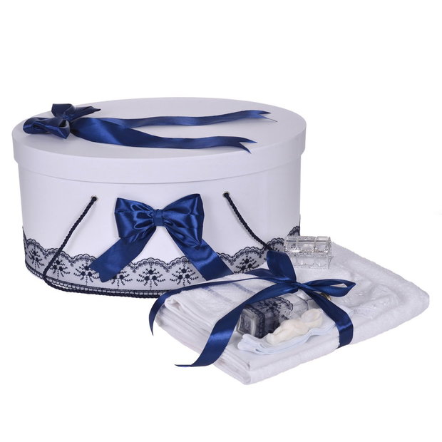 Set trusou botez si cutie trusou, dantela si fundite, decor Bleumarine