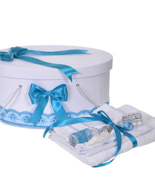 Set trusou botez si cutie trusou, dantela si fundite, decor Turcoaz