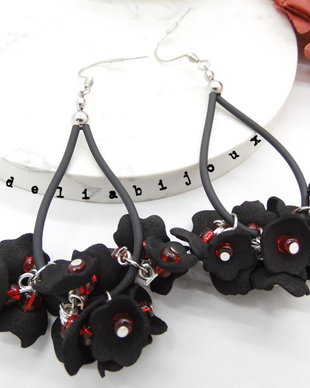 Cercei handmade statement unicat -flori - foamiran (cod843)