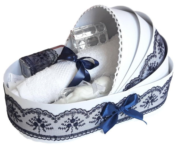 Trusou botez landou, trusou botez elegant decorat cu decor Bleumarine