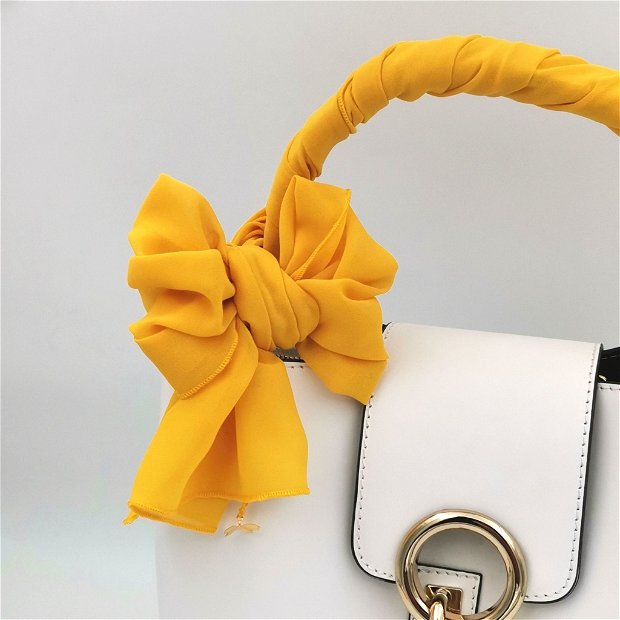 Eșarfă galbenă "FLOAREA SOARELUI"  - Colecția pentru geantă