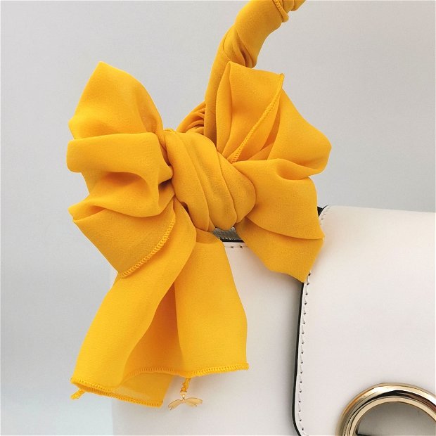 Eșarfă galbenă "FLOAREA SOARELUI"  - Colecția pentru geantă