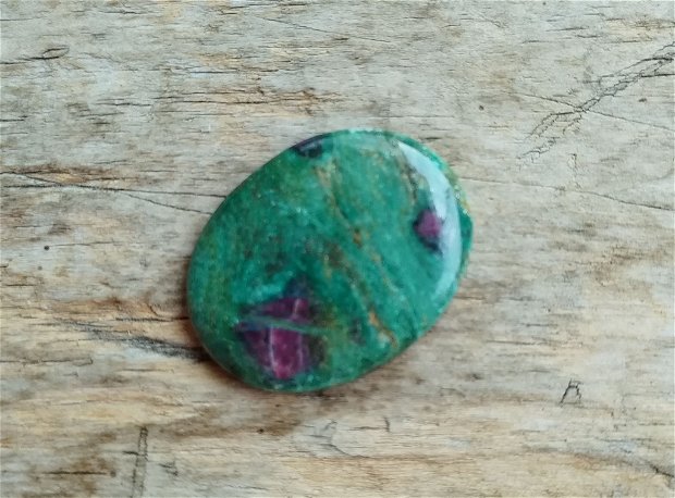 Cabochon rubin in fuchsite, 37x28x5.5 mm