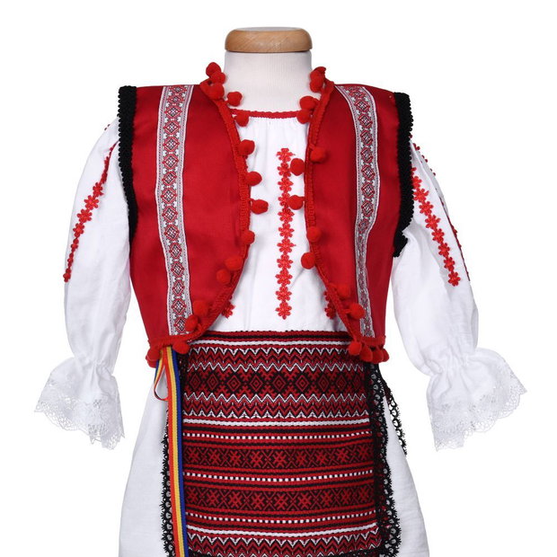 Set hainute botez traditional, trusou si lumanare, decor traditional popular, set botez cu motive nationale, set botez national