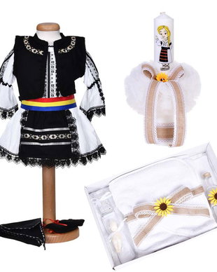 Set hainute botez traditional fetita, trusou si lumanare, decor traditional popular, set botez cu motive nationale, set botez national