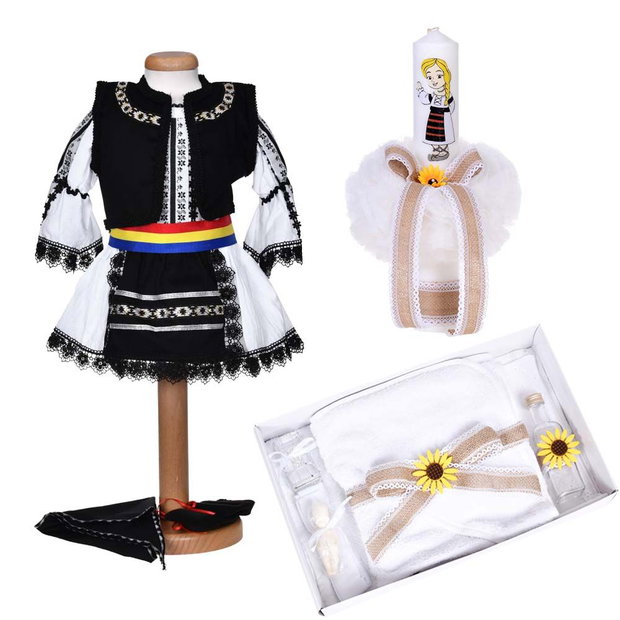 Set hainute botez traditional fetita, trusou si lumanare, decor traditional popular, set botez cu motive nationale, set botez national