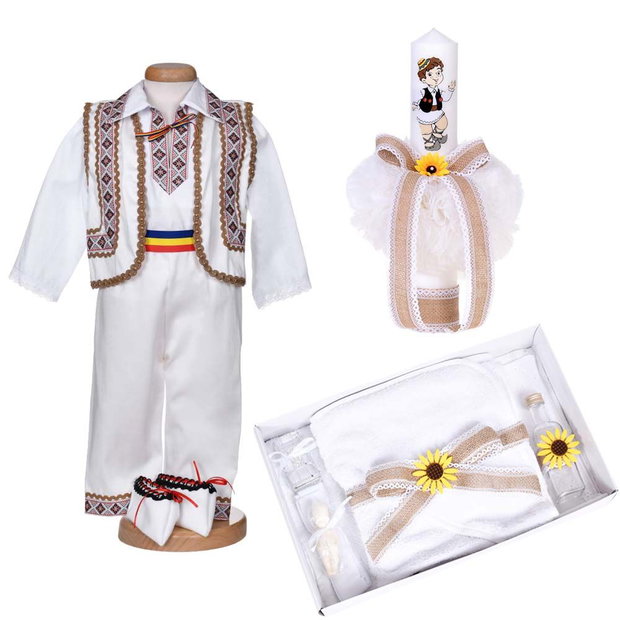 Set hainute botez traditional baiat, trusou si lumanare, decor traditional popular, set botez cu motive nationale, set botez national