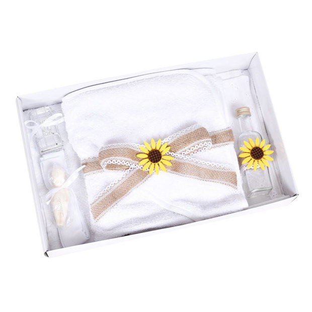 Set hainute botez traditional baiat, trusou si lumanare, decor traditional popular, set botez cu motive nationale, set botez national