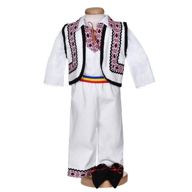 Set hainute botez traditional baiat, trusou si lumanare, decor traditional popular, set botez cu motive nationale, set botez national