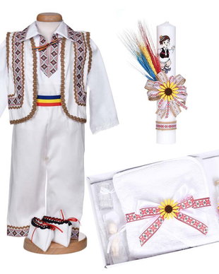 Set hainute botez traditional baiat, trusou si lumanare, decor traditional popular, set botez cu motive nationale, set botez national