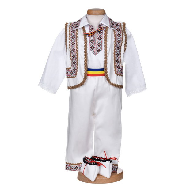 Set hainute botez traditional baiat, trusou si lumanare, decor traditional popular, set botez cu motive nationale, set botez national