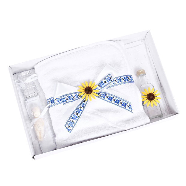 Set hainute botez traditional baiat, trusou si lumanare, decor traditional popular, set botez cu motive nationale, set botez national