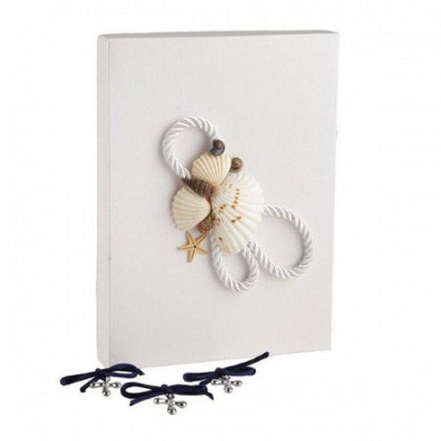 Cruciulite botez bleumarine pentru baiat si cutie cadou tema marina, set 50 cruciulite botez decorate fundite bleumarine
