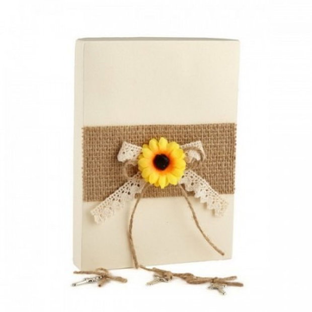 Cruciulite botez si cutie cadou, tema rustica traditionala, set 50 cruciulite botez decorate traditional cu iuta
