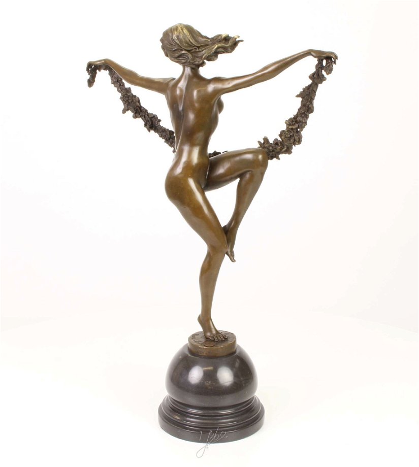 Dansatoare cu flori-statueta Art Deco din bronz