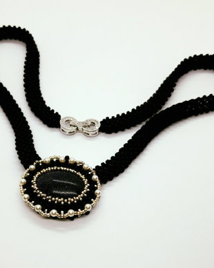 Colier Black Night