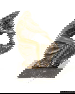 Femeie nud-statueta din bronz pe un soclu din marmura