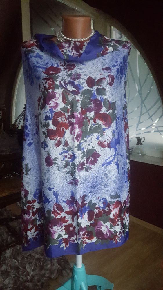 ESARFA PRINT FLORAL CROMATICA DEOSEBITA 87/87 CM