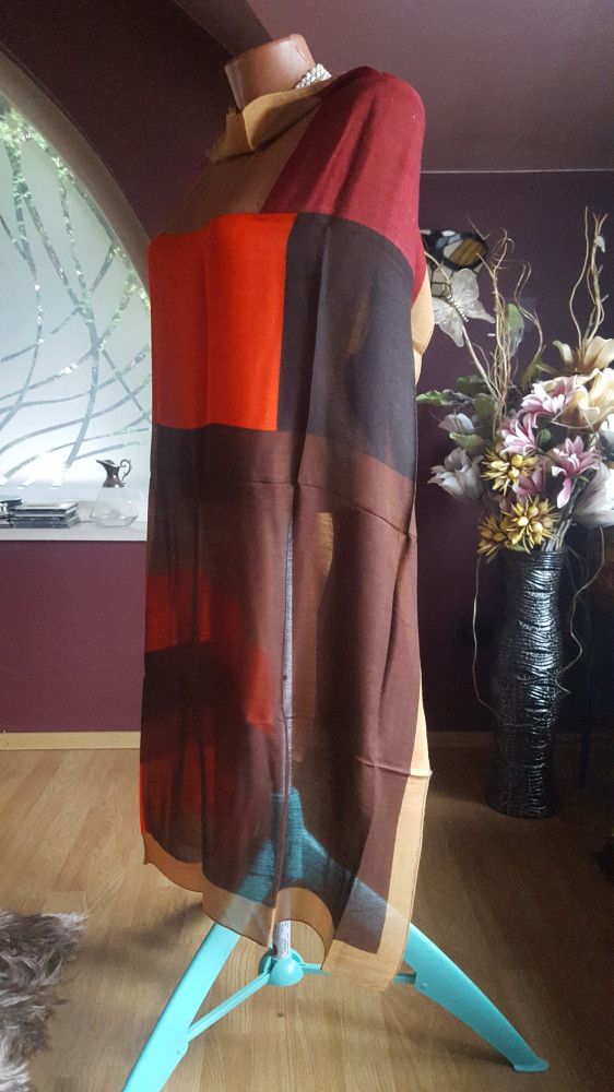 ESARFA MARE 120/110 CM ,MULTICOLORA,DEOSEBITA,DOUBLE FACE