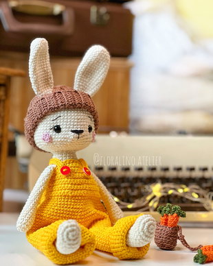 Whimsical woodland - Iepuras - Jucarie crosetata manual