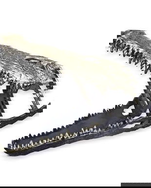 Craniu de crocodil-statueta moderna din aluminiu