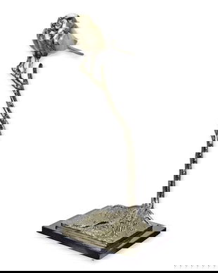 Pasare pe o creanga-statueta din aluminiu pe un soclu din marmura