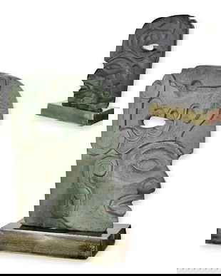 Hacha-statueta ceremoniala din aluminiu