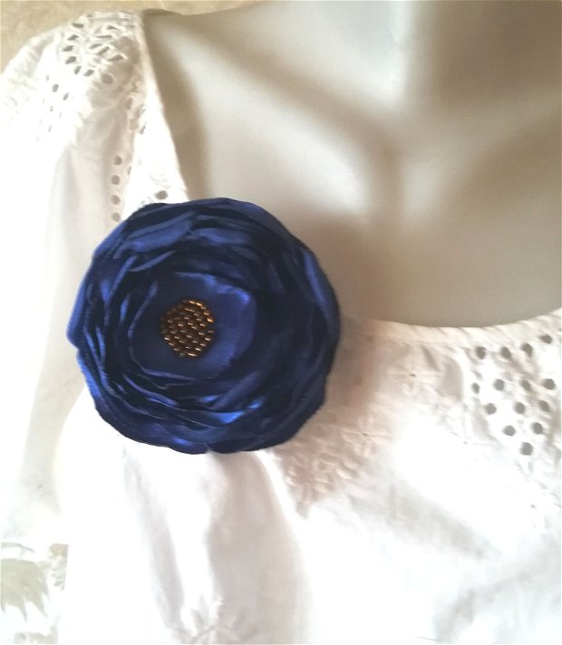 brosa floare  albastru regal satinat  , 10 cm