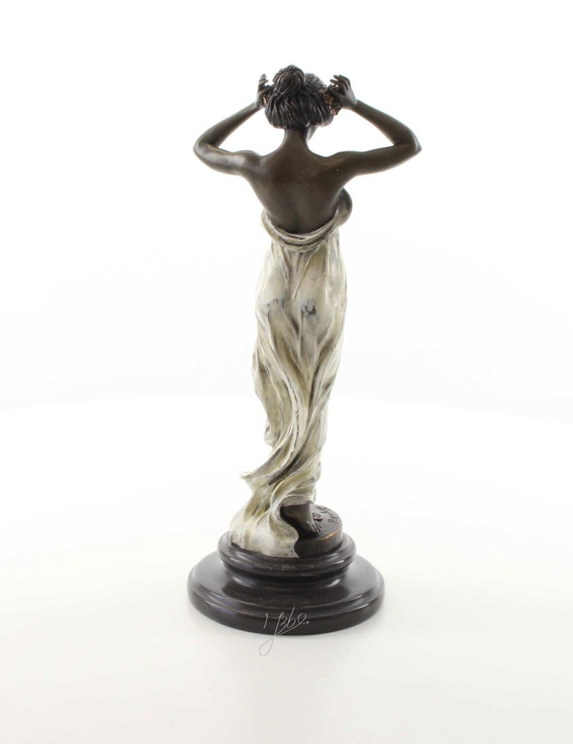 Statueta Art Deco din bronz cu o dansatoare