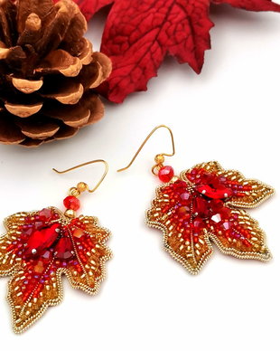 Rezervat Cercei frunza - Red Glam Autumn
