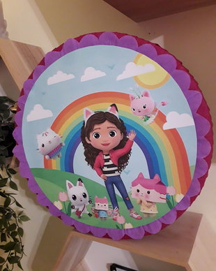 Piñata piniata party Gabby's Dollhouse