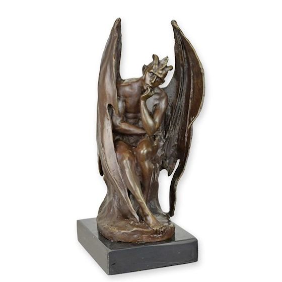 Satan-statueta din bronz cu un soclu din marmura