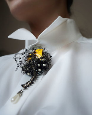 Broșă assemblage Mistically delicate