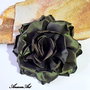 Brosa Trandafir verde smarald