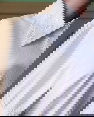 Camasa din bumbac cu broderii cusute la maneci, guler si mansete