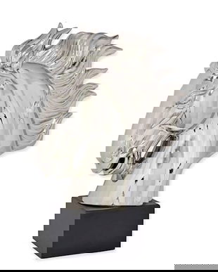 Cap de cal-statueta din ceramica