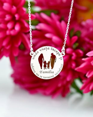 Lantisor / Banut personalizat / Familia unde viata incepe si iubirea nu se termina niciodata  Argint 925