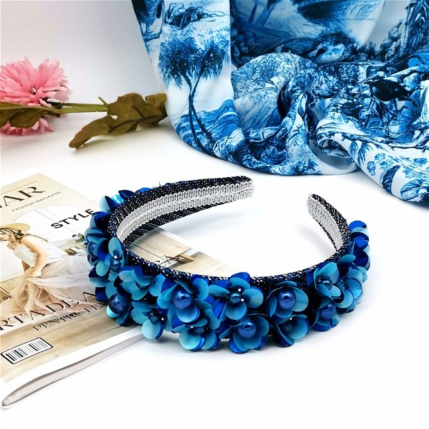 Bentiță - Blue Flowers