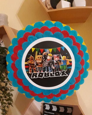 Pinata piniata piñiata Roblox