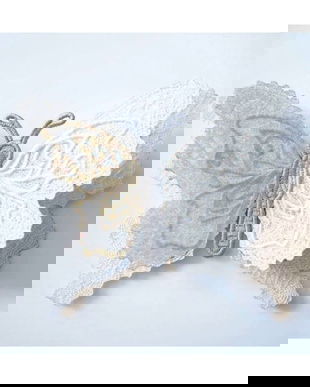 Brosa fluture dublu alb