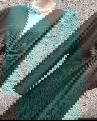 Rochie animal print din tesatura