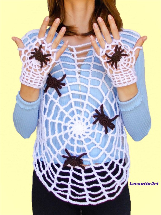 Halloween outfit cu paianjeni 3D. Set top si manusi panza de paianjen. P